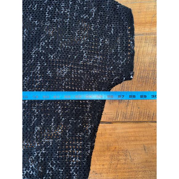 NWT Womens Torrid Black Short Sleeve Eyelet Beach Cover Up Sweater Size 1 - Picture 7 of 8